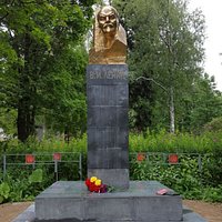 Lenin Statue
