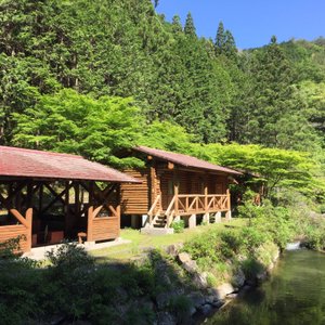 Cottages stands riverside 