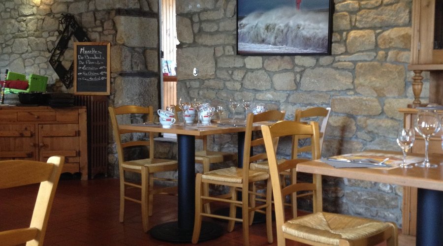 grande salle du restaurant Ty Forn