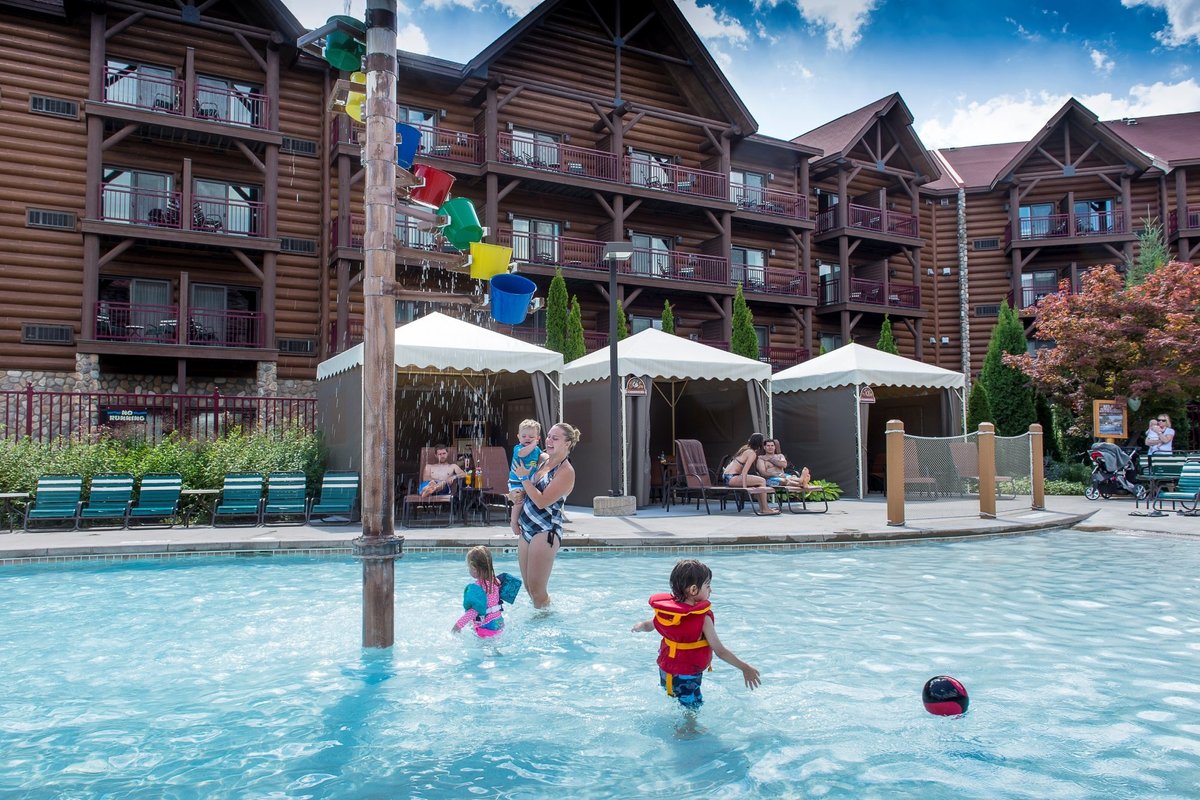 GREAT WOLF LODGE WATER PARK RESORT - Hotel Reviews & Price Comparison