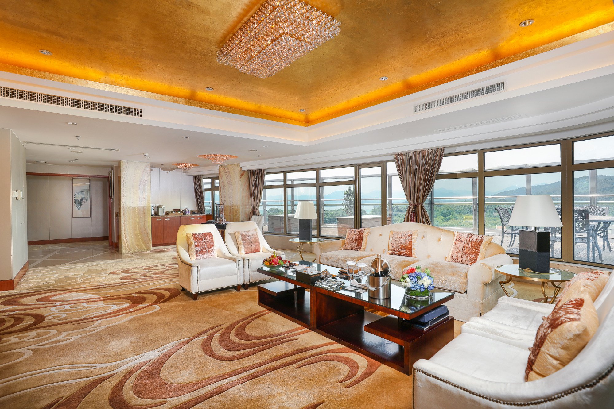 Hotel photo 77 of Wyndham Grand Plaza Royale Hangzhou.