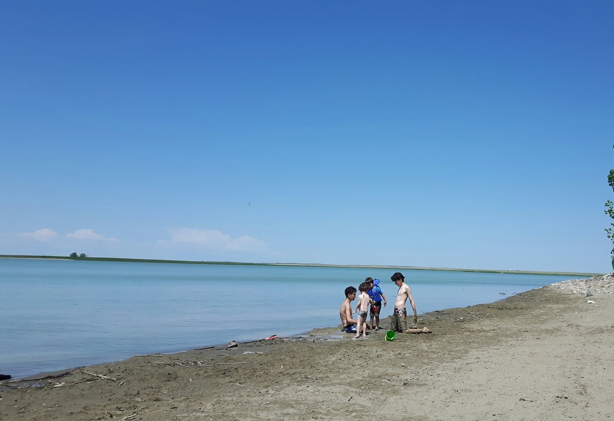 St. Mary Reservoir Provincial Recreation Area (Welling) - All You ...