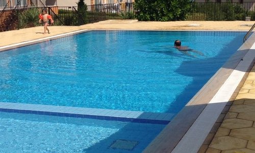 Уединенное поселение Челси в 5 мин от поселка Арапкой, на территории поселка магазин и 2 рестора