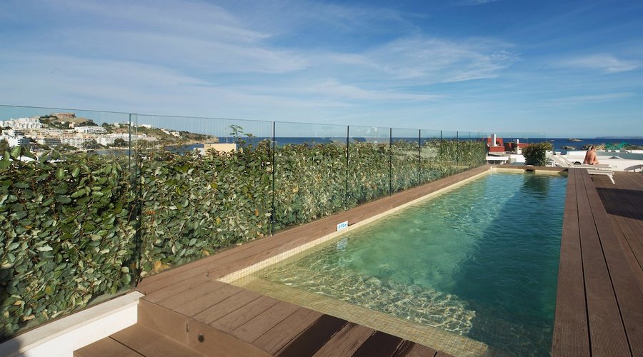 Rooftop pool