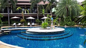 Am Samui Palace in Lamai Beach, image may contain: Hotel, Resort, Pool, Water