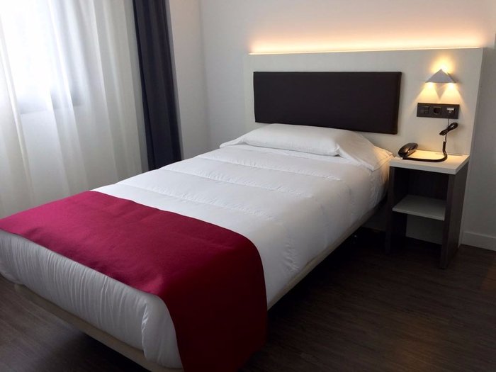 HOTEL NEW BILBAO AIRPORT - Updated 2024 Prices & Reviews (Derio, Spain)