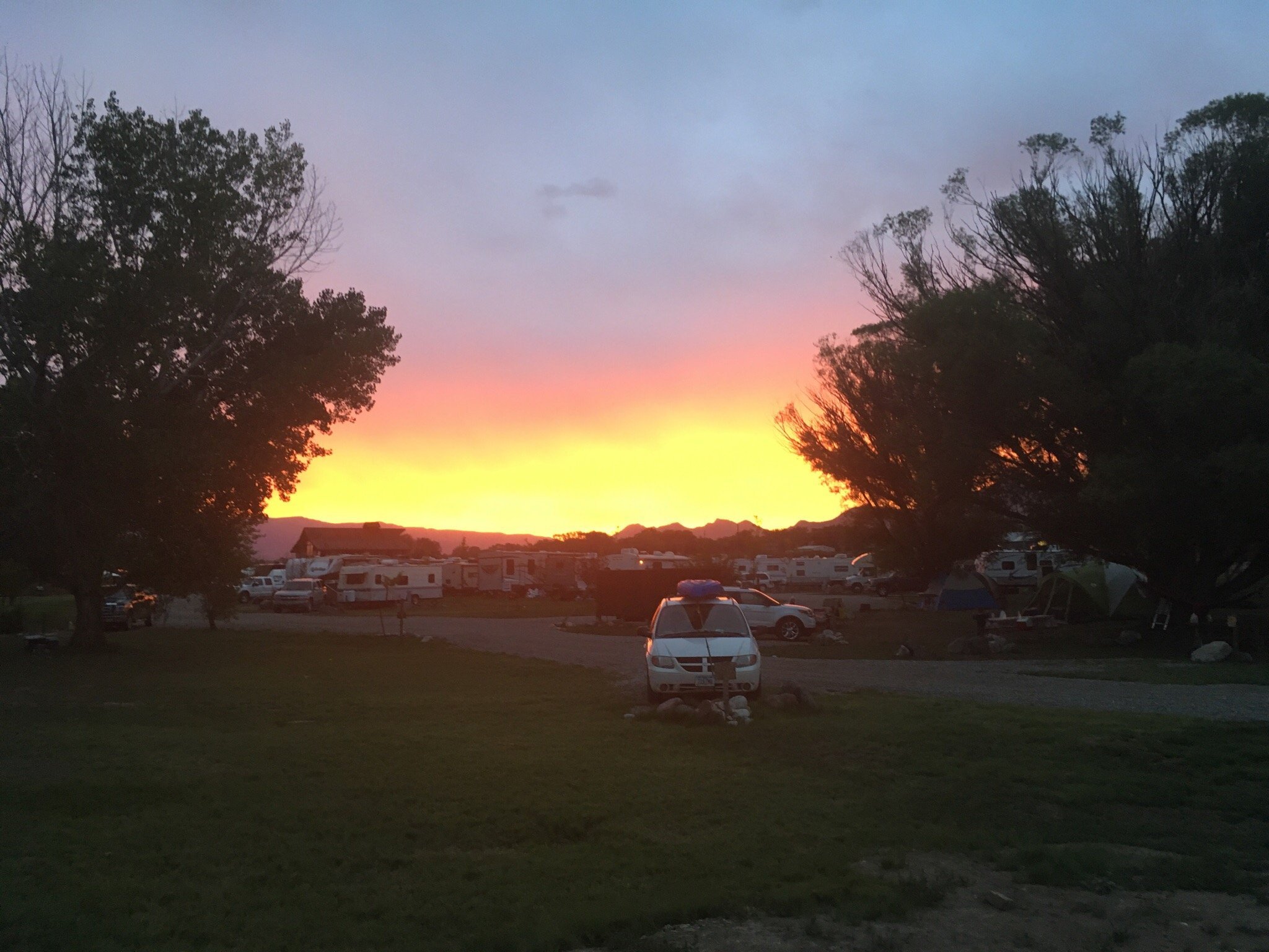 GLENWOOD SPRINGS WEST COLORADO RIVER KOA Silt Campingplads   Photo0jpg 