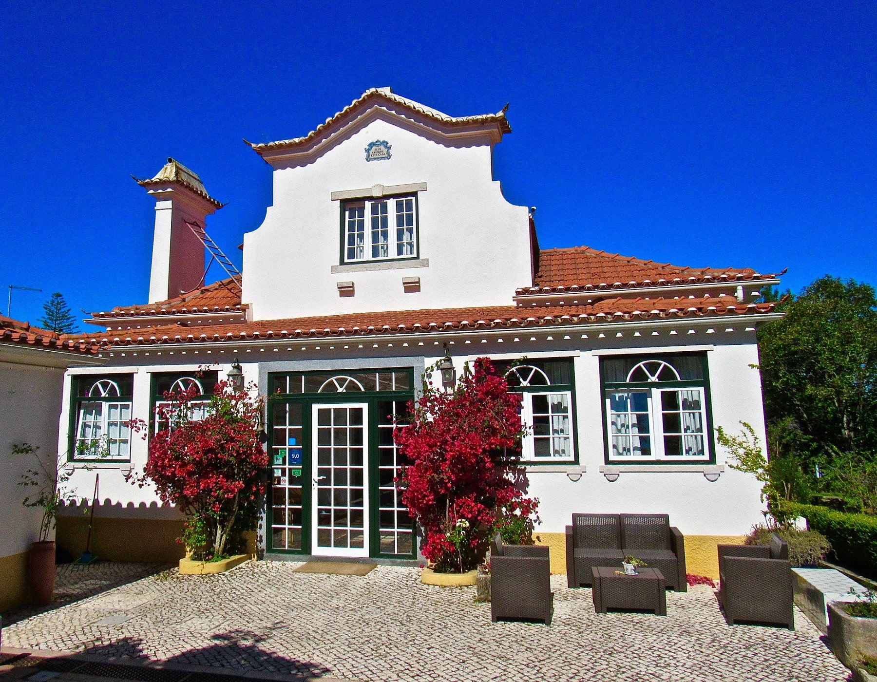 Villa das Rosas image