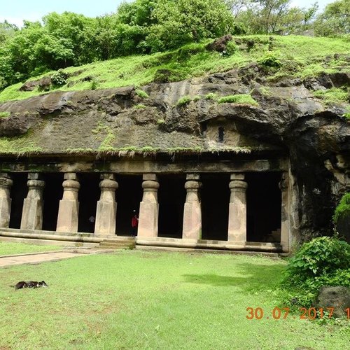A first-timer's guide to Elephanta Caves, Maharashtra | Times of India  Travel
