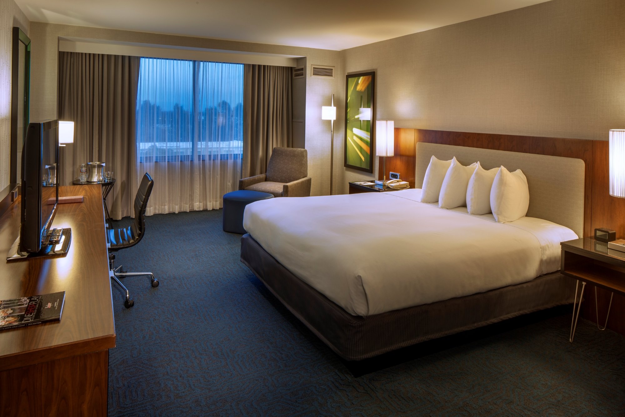 Doubletree By Hilton Hotel Newark - Fremont Rooms: Pictures & Reviews ...