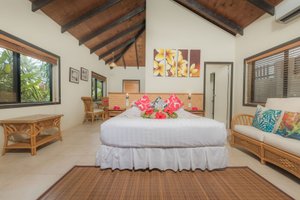 Room & Suite