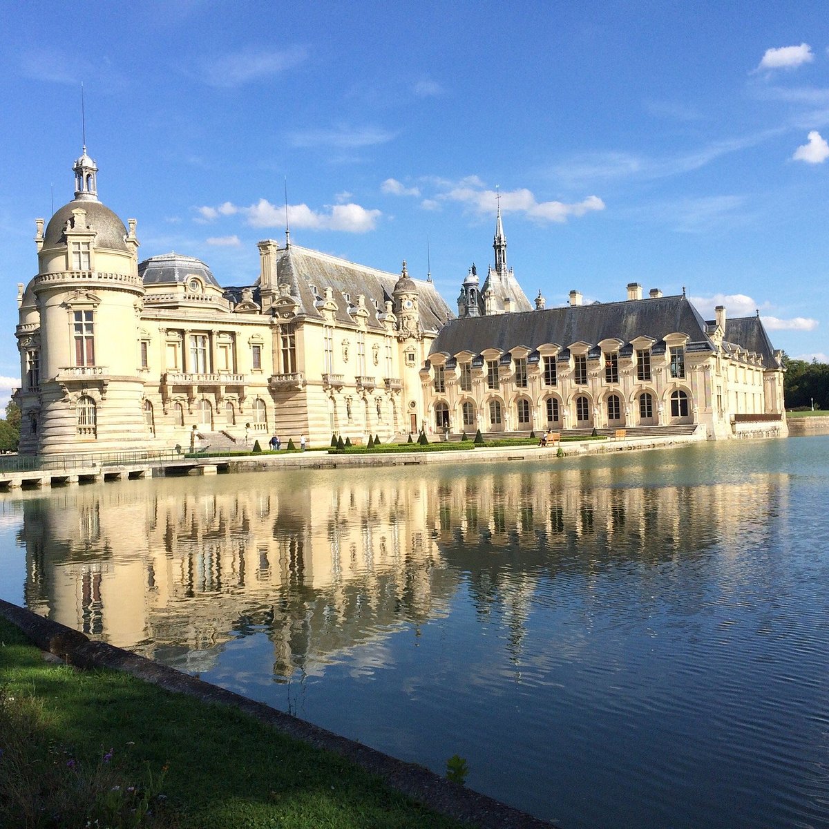 Chateau de Chantilly - Castles, Palaces and Fortresses