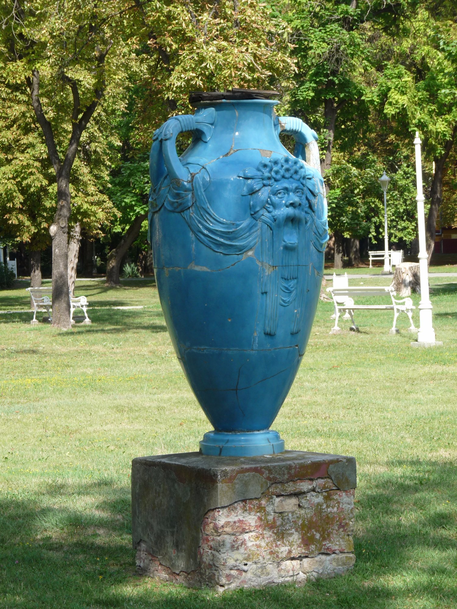 2022 Blue Vases   Blue Vases 