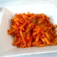 Macarrones con tomate