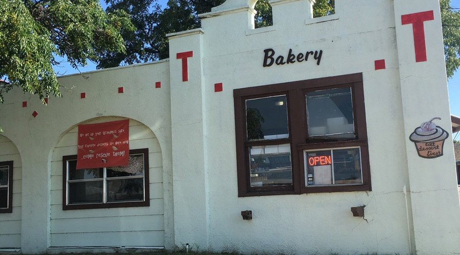 Chrissy's Homestyle Bakery