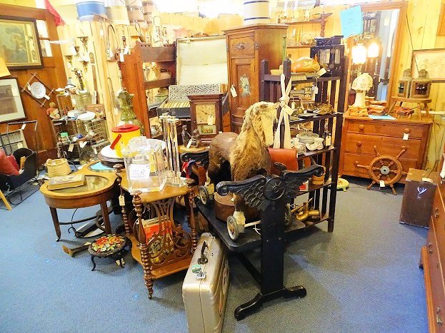 Dark Horse Antique Market - All You Need to Know BEFORE You Go (2024)