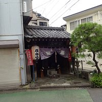 小さなお堂がある。