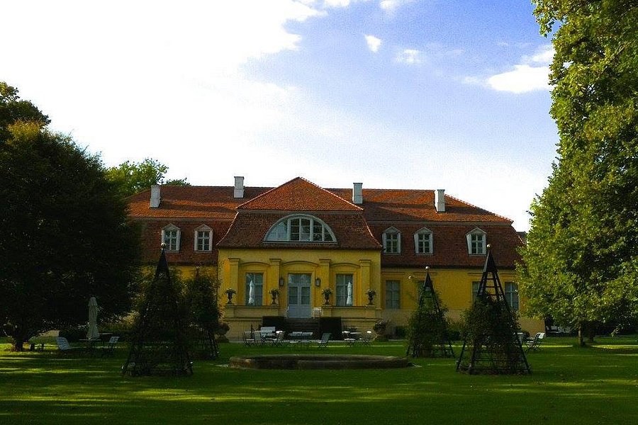 Schloss Klessen image