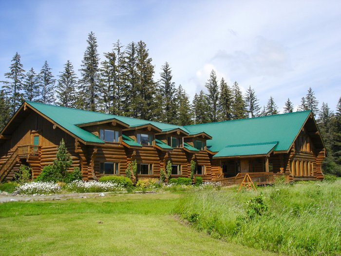 GLACIER BAY'S BEAR TRACK INN - Updated 2022 Prices & Hotel Reviews ...