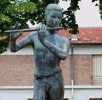 Jeune Homme à la Flûte, Bronze, 2000; G.Werle. Détail
