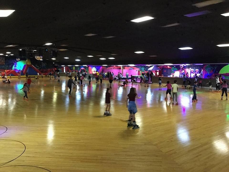 best roller skating rinks in florida