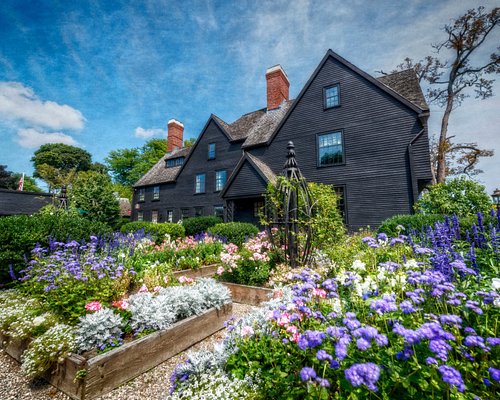 historical places to visit in massachusetts