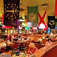 Dining room on a Monday at 4:30