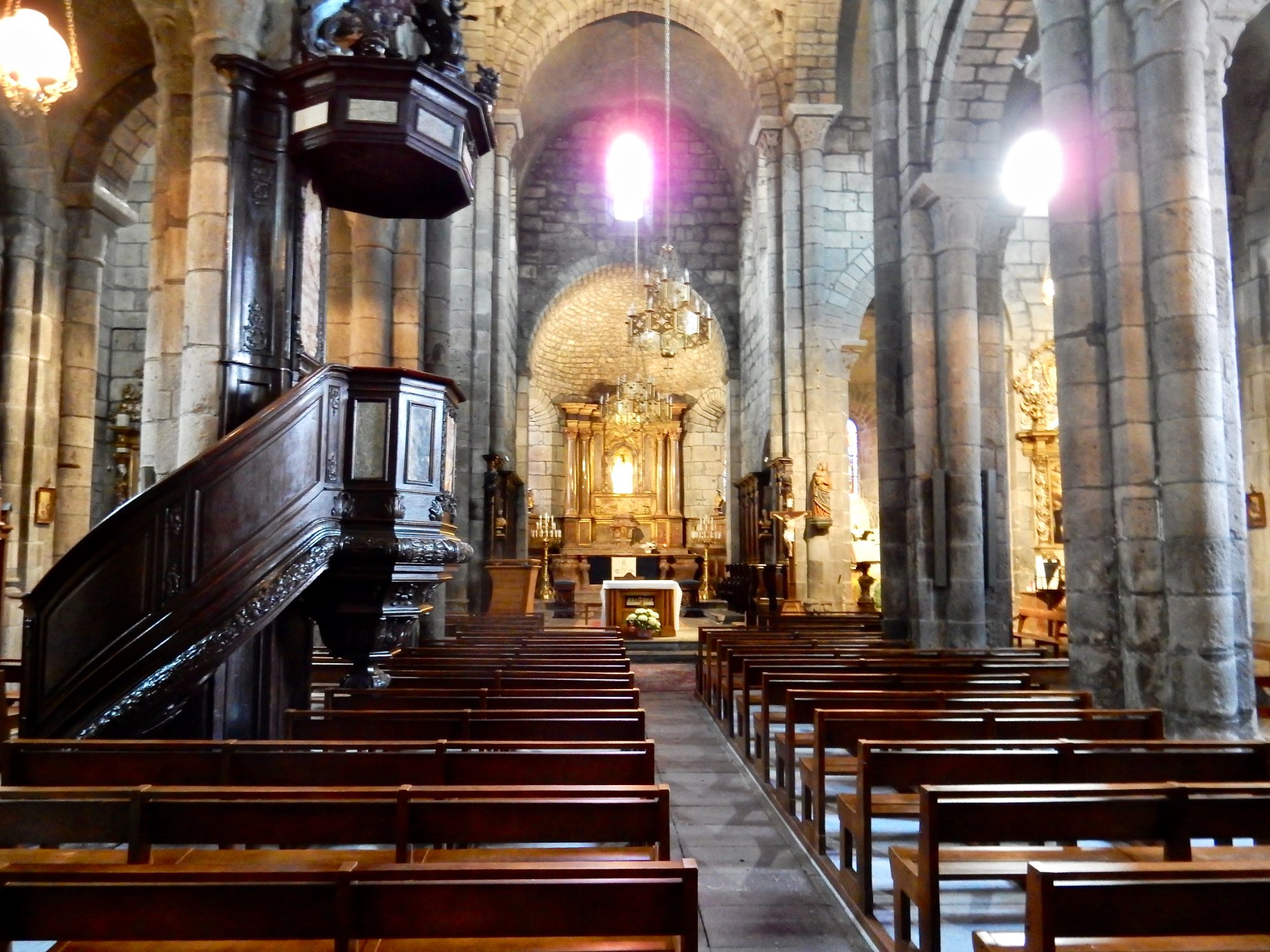 Eglise Notre-Dame Aux Neiges (Aurillac) - 2022 Alles Wat U Moet Weten ...