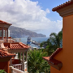 Pestana Village, hotel in Funchal