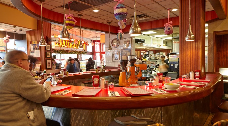 Junior's Restaurant
