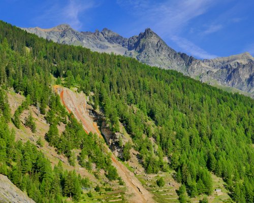 The Best Hiking Trails in Chardonney, Valle di Aosta (Italy)