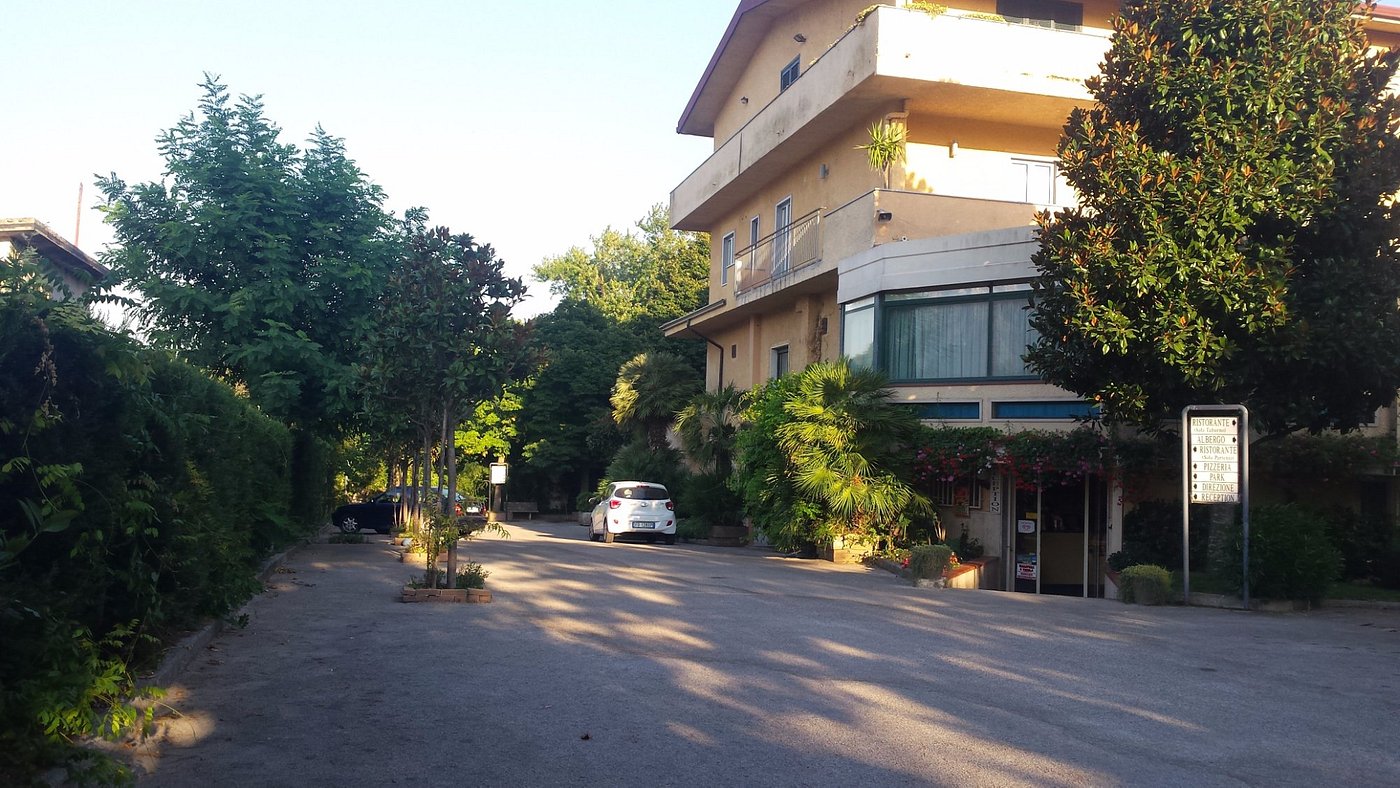 HOTEL LA CAMPAGNOLA - Prices & Reviews (Avellino, Italy)