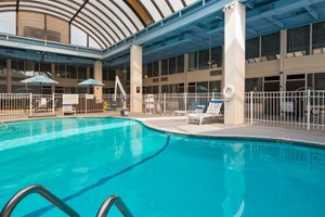 Pool & Beach