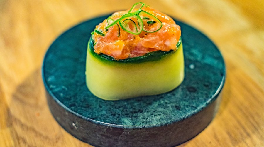 Salmon Gunkan!