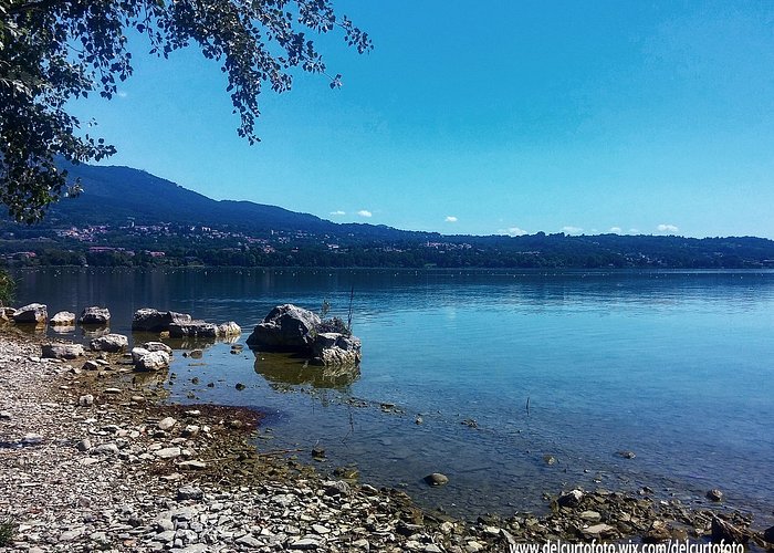Spiaggetta sul Lago di Varese
