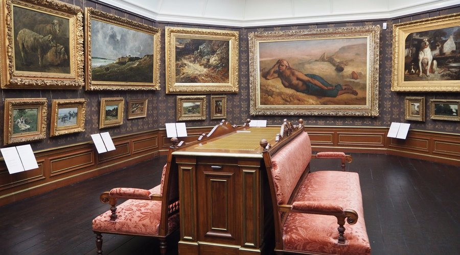 Zaal impressie van de Mesdag Collecti in het woonhuis van de familie Mesdag