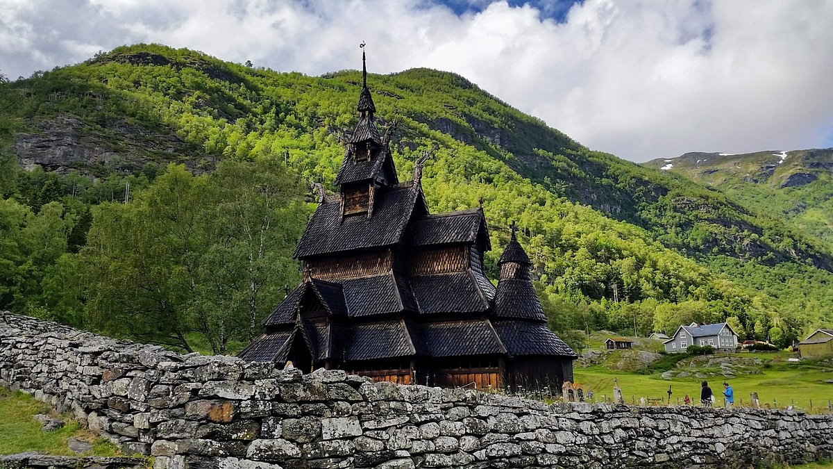 Borgund Stave Church, Laerdalsoyri
