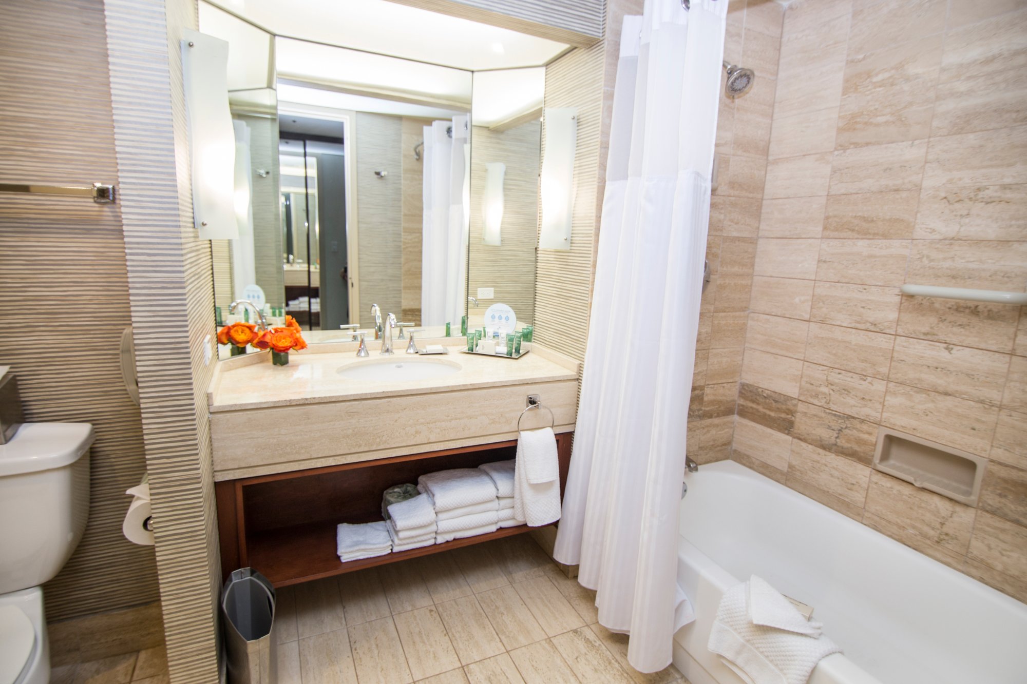 Hotel photo 25 of Hilton Los Angeles / Universal City.