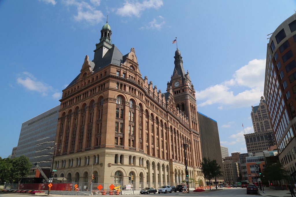 The Bubbles Have Landed in Milwaukee » Urban Milwaukee