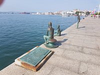 Monumento a Los Raqueros in Santander City Centre - Tours and