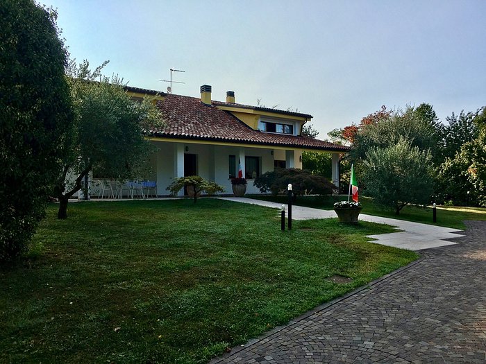 GLI SCOIATTOLI - Cottage Reviews, Photos (Montebelluna, Italy)