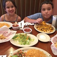 Children had a wonderful lunch. They received exactly what they asked for. Pleasant atmosphere,