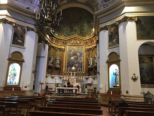 visit madrid cathedral
