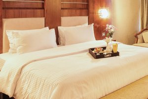 Room & Suite