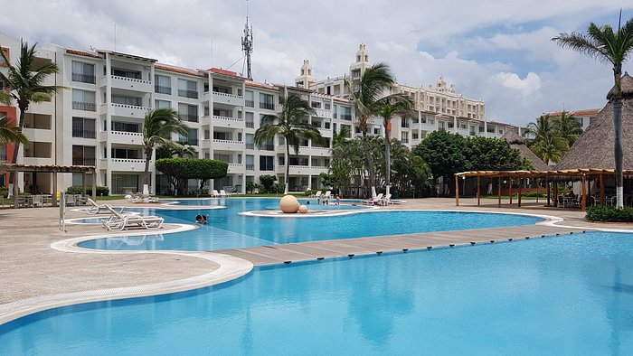 FLAMINGOS BEACH AND GOLF RESORT - Condominium Reviews (Nuevo Vallarta,  Mexico)