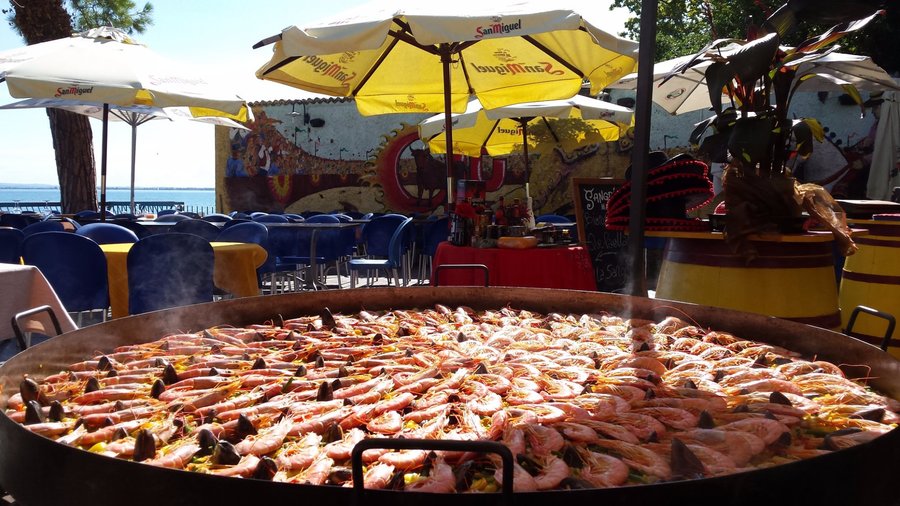 PAELLA GIGANTE OLE ED EVENTI