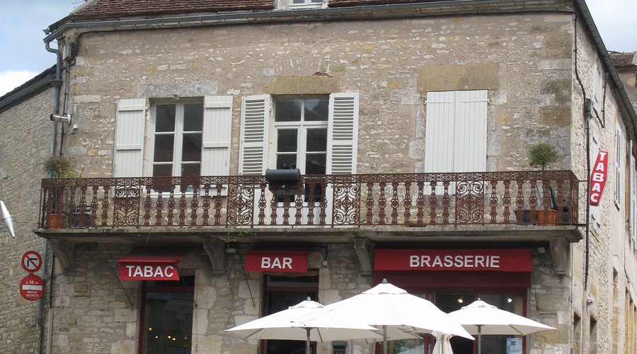 Le Vézelien