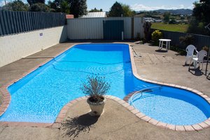 Pool & Beach