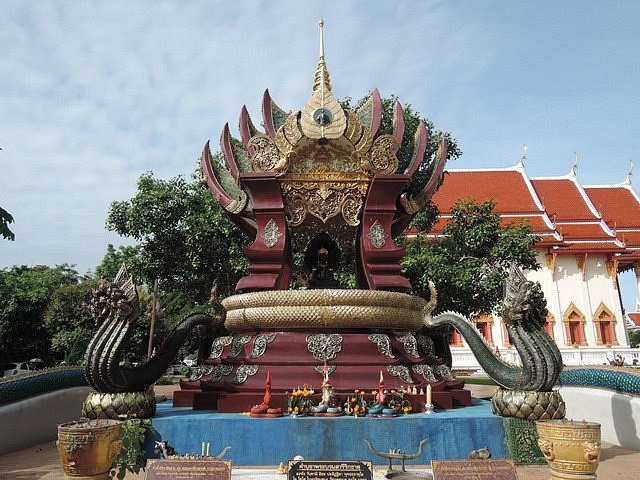 Si Maha Pho Tree image