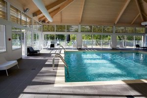 Pool & Beach
